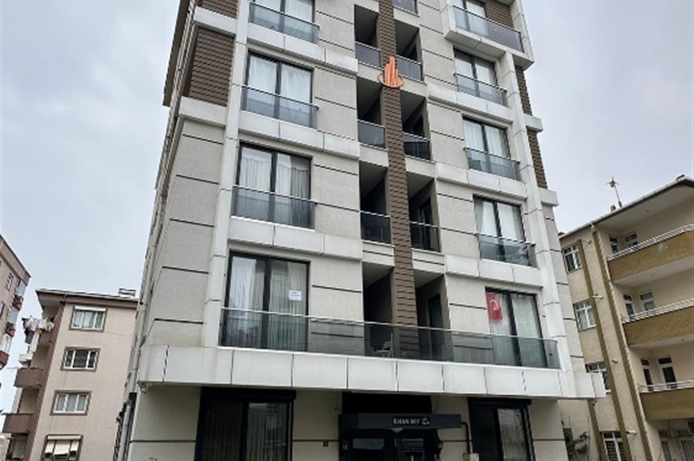 KARTAL PETROL İŞ MAHALLESİ'NDE KULLANIŞLI 2+1 SATILIK DAİRE