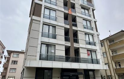 KARTAL PETROL İŞ MAHALLESİ'NDE KULLANIŞLI 2+1 SATILIK DAİRE