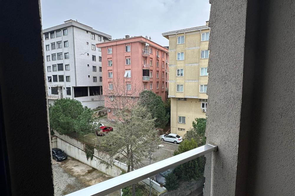 KARTAL PETROL İŞ MAHALLESİ'NDE KULLANIŞLI 2+1 SATILIK DAİRE