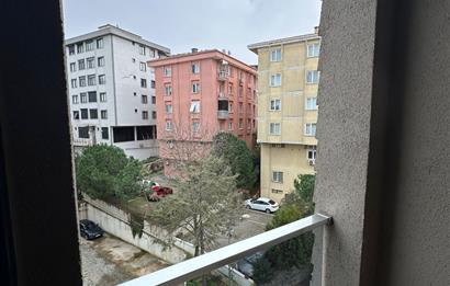 KARTAL PETROL İŞ MAHALLESİ'NDE KULLANIŞLI 2+1 SATILIK DAİRE