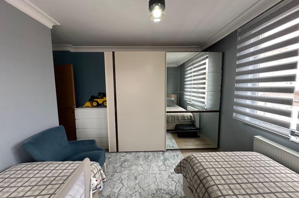 KARTAL PETROL İŞ MAHALLESİ'NDE KULLANIŞLI 2+1 SATILIK DAİRE