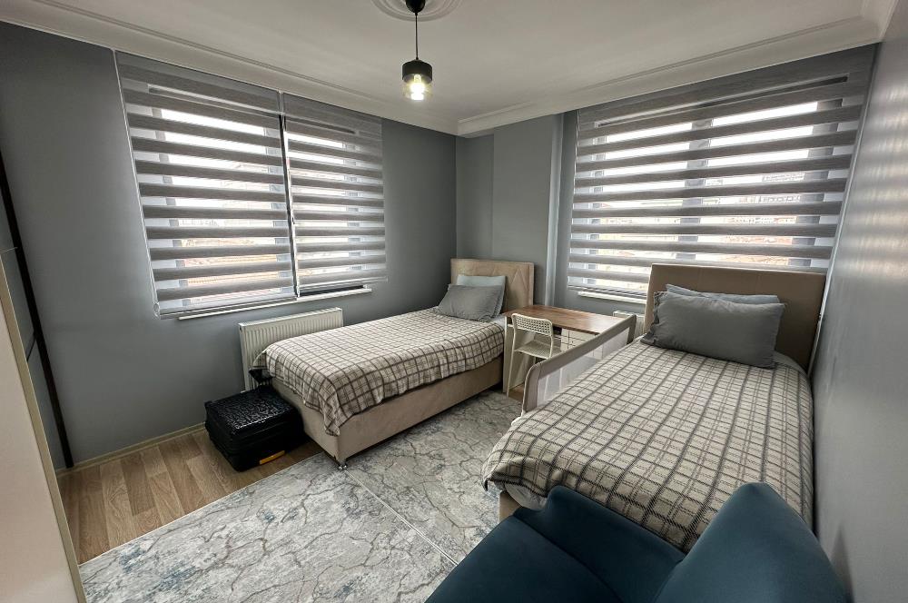 KARTAL PETROL İŞ MAHALLESİ'NDE KULLANIŞLI 2+1 SATILIK DAİRE