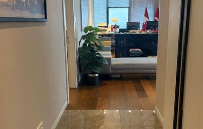 TRUMP TOWERSTA 28.KATTA,YEPYENİ,TAM EŞYALI KİRALIK OFİS