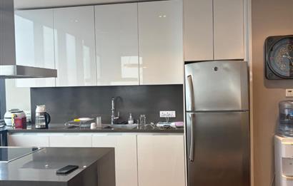 TRUMP TOWERSTA 28.KATTA,YEPYENİ,TAM EŞYALI KİRALIK OFİS