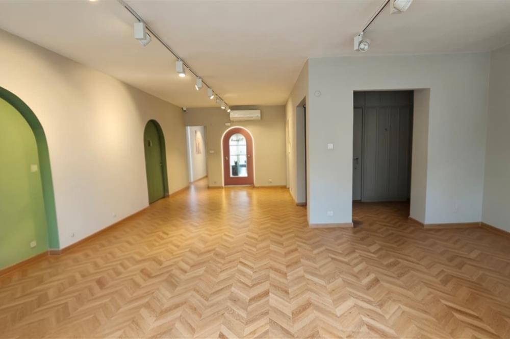 NİŞANTAŞI VALİKONAĞI CADDESİNDE 4+1 KİRALIK DAİRE