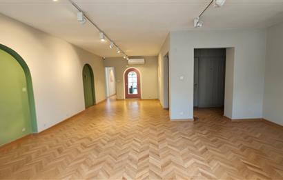 NİŞANTAŞI VALİKONAĞI CADDESİNDE 4+1 KİRALIK DAİRE