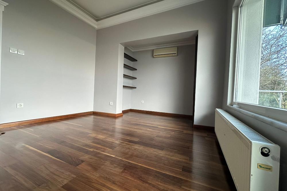 Kuzguncuk'ta Muhteşem Boğaz Manzaralı Kiralık Daire