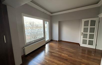 Kuzguncuk'ta Muhteşem Boğaz Manzaralı Kiralık Daire