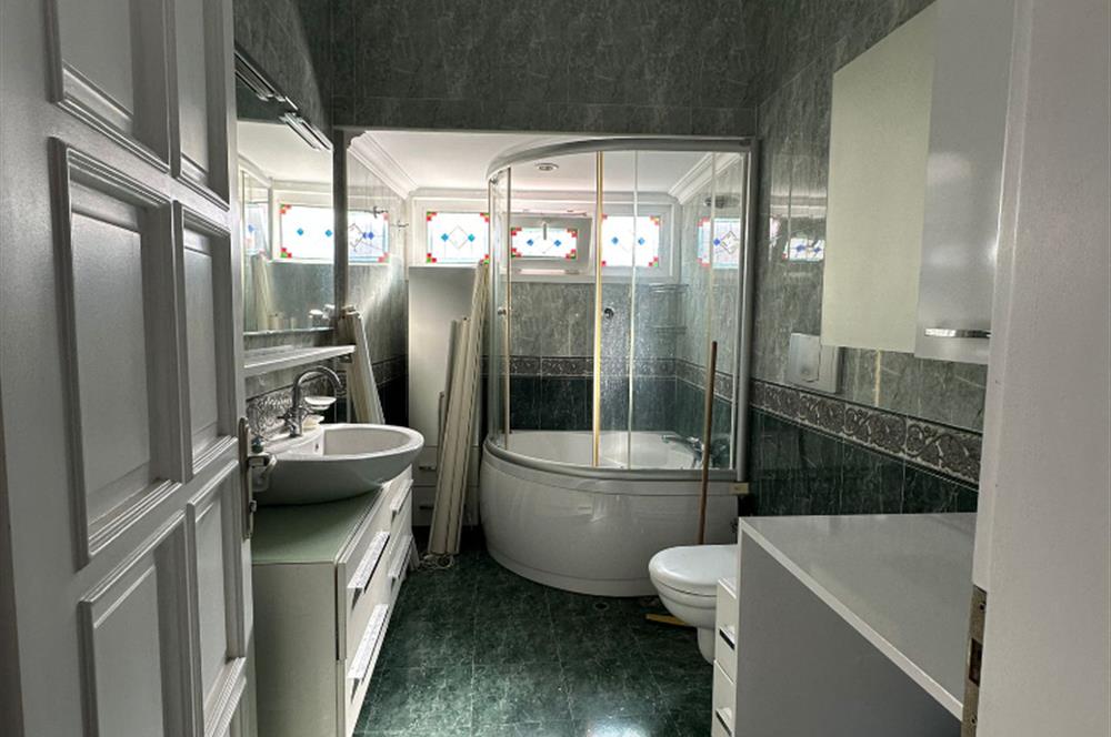 Kuzguncuk'ta Muhteşem Boğaz Manzaralı Kiralık Daire