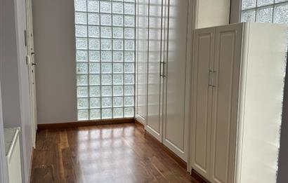 Kuzguncuk'ta Muhteşem Boğaz Manzaralı Kiralık Daire