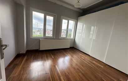 Kuzguncuk'ta Muhteşem Boğaz Manzaralı Kiralık Daire