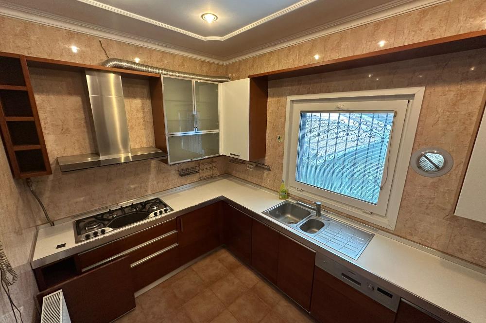 Kuzguncuk'ta Muhteşem Boğaz Manzaralı Kiralık Daire