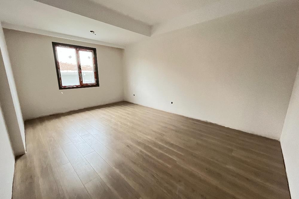 KÜÇÜKYALI'DA MERKEZİ KONUMDA DENİZ MANZARALI LÜX 2+1 DUBLEKS