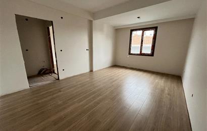 KÜÇÜKYALI'DA MERKEZİ KONUMDA DENİZ MANZARALI LÜX 2+1 DUBLEKS