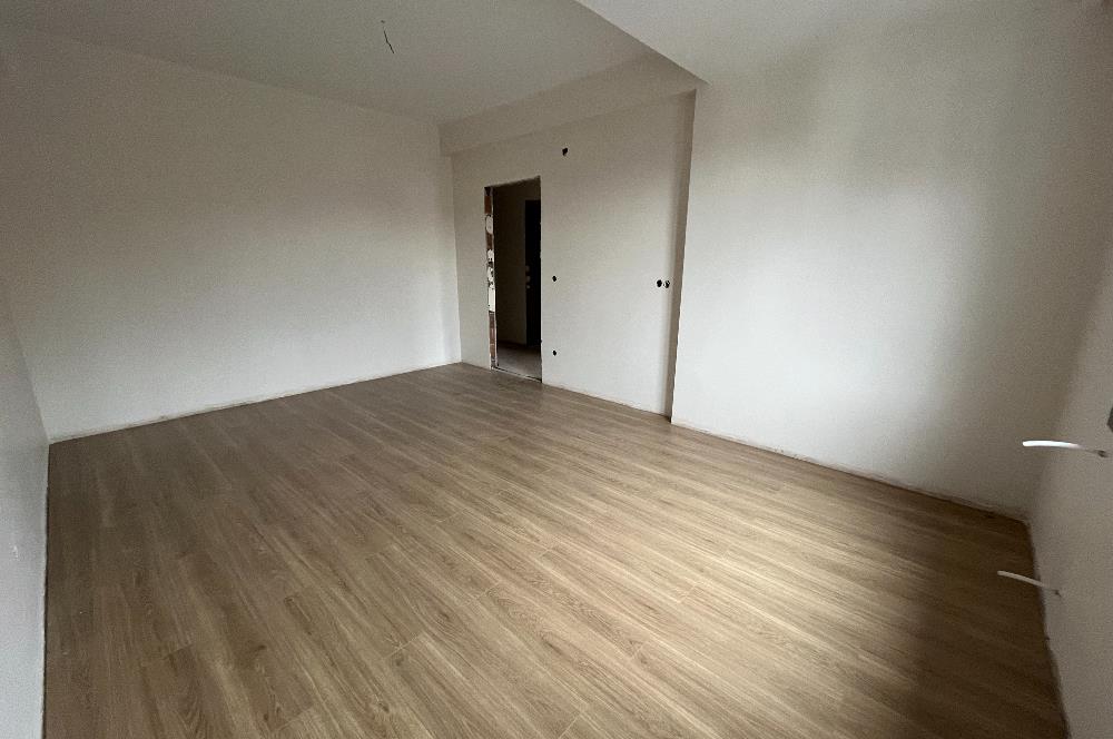 KÜÇÜKYALI'DA MERKEZİ KONUMDA DENİZ MANZARALI LÜX 2+1 DUBLEKS