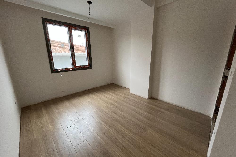 KÜÇÜKYALI'DA MERKEZİ KONUMDA DENİZ MANZARALI LÜX 2+1 DUBLEKS