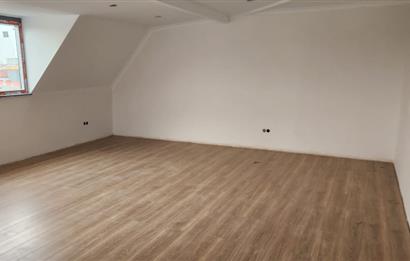 KÜÇÜKYALI'DA MERKEZİ KONUMDA DENİZ MANZARALI LÜX 2+1 DUBLEKS