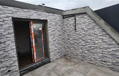 KÜÇÜKYALI'DA MERKEZİ KONUMDA DENİZ MANZARALI LÜX 2+1 DUBLEKS