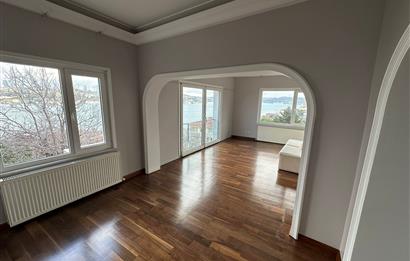 Kuzguncuk'ta Muhteşem Boğaz Manzaralı Kiralık Daire