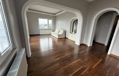 Kuzguncuk'ta Muhteşem Boğaz Manzaralı Kiralık Daire