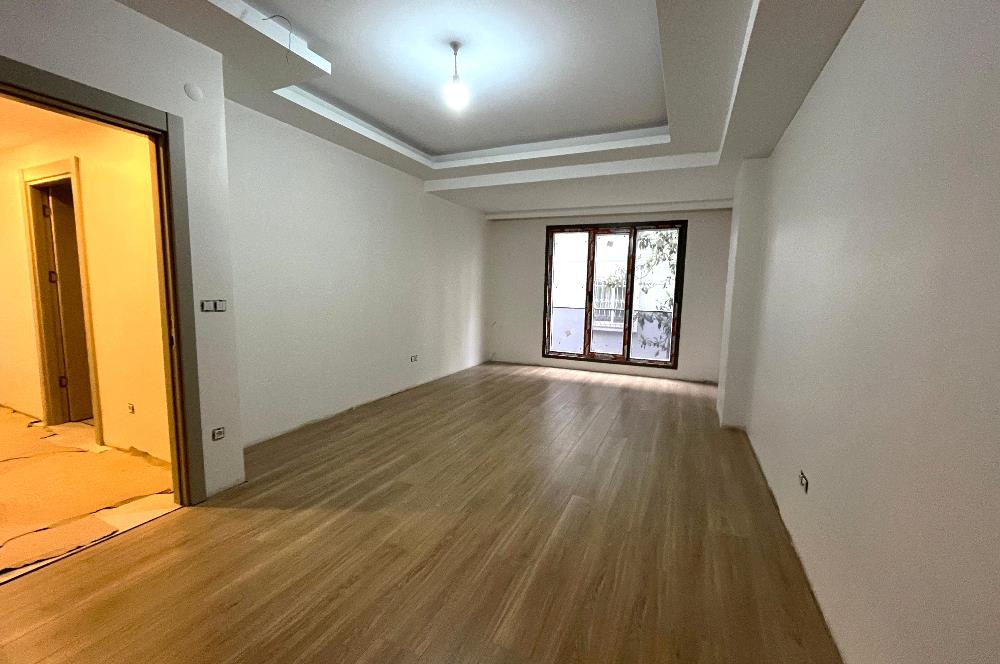 KÜÇÜKYALI'NIN MERKEZİNDE O BİNADA ARA KAT LÜX 2+1