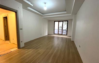 KÜÇÜKYALI'NIN MERKEZİNDE O BİNADA ARA KAT LÜX 2+1