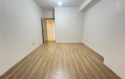 KÜÇÜKYALI'NIN MERKEZİNDE O BİNADA ARA KAT LÜX 2+1