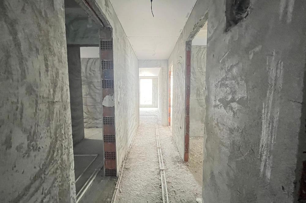 ALTINTEPE'DE K.OTOPARKLI-ARAKAT BALKONLU LÜX 2+1