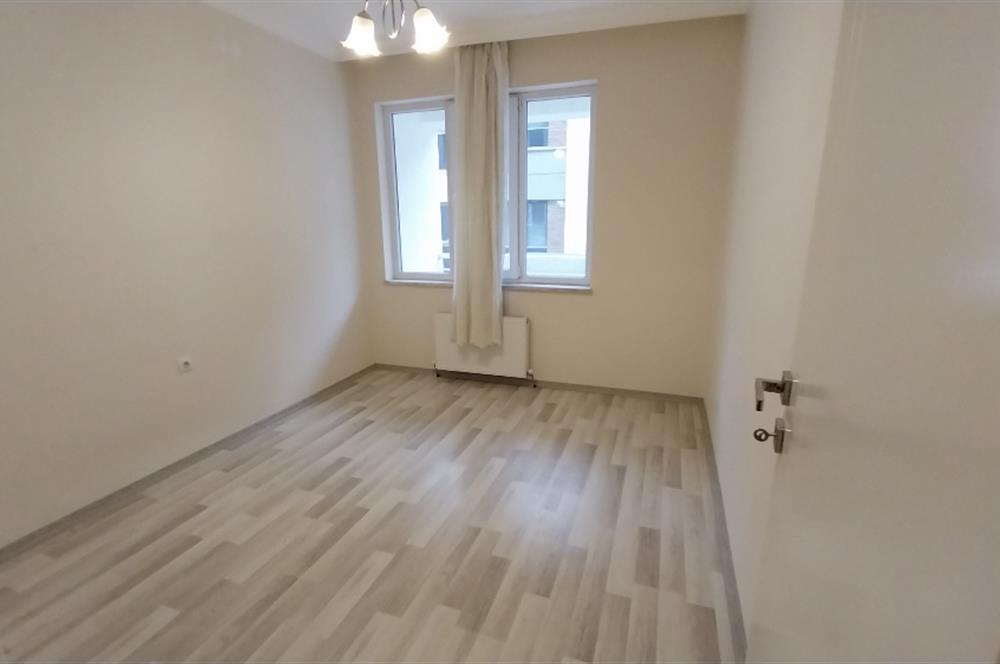 BATIKENT'TE 2+1 ARAKAT KOMBİLİ ASANSÖRLÜ EŞYALI DAİRE