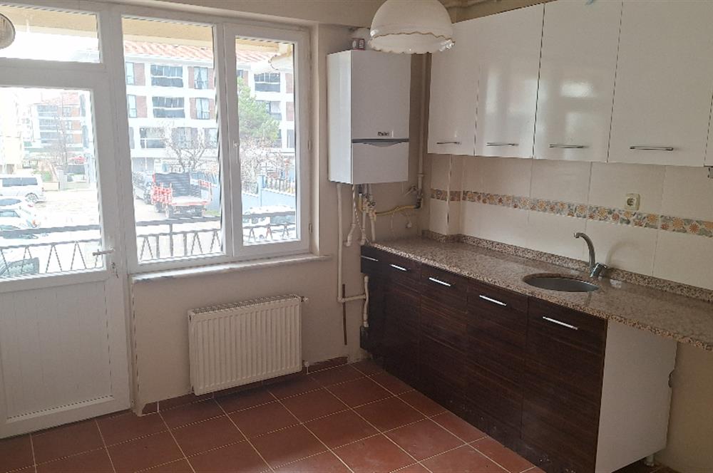 CENTURY 21 VİZYON'DAN BATIKENT MAH.DE KİRALIK 3+1 DAİRE