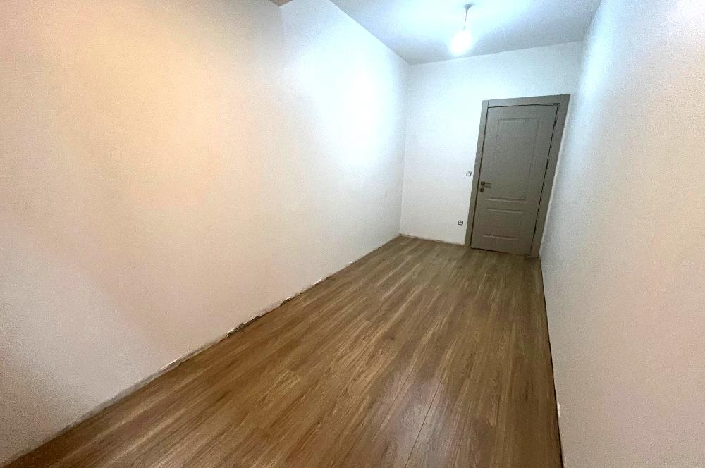 KÜÇÜKYALI'NIN MERKEZİNDE O BİNADA ARA KAT LÜX 2+1