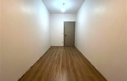 KÜÇÜKYALI'NIN MERKEZİNDE O BİNADA ARA KAT LÜX 2+1