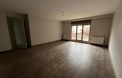 MİNİBÜSE , METROYA YÜRÜME MESAFELİ GENİŞ AYRI MUTFAKLI 2+1