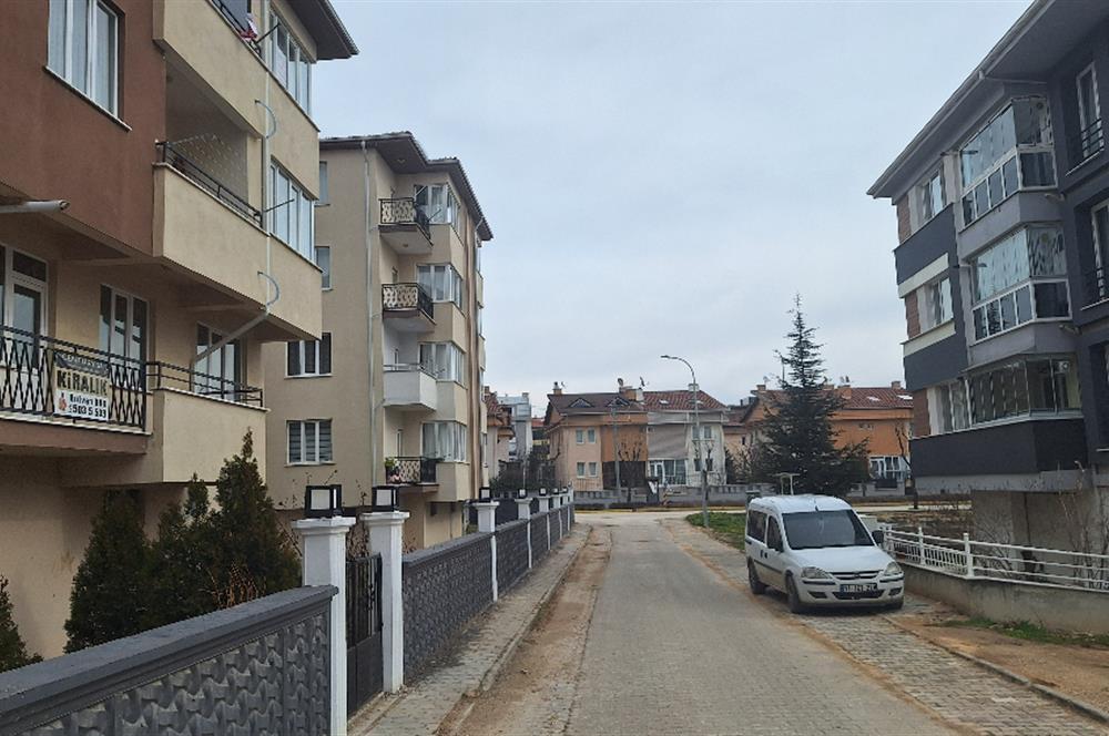 CENTURY 21 VİZYON'DAN BATIKENT MAH.DE KİRALIK 3+1 DAİRE