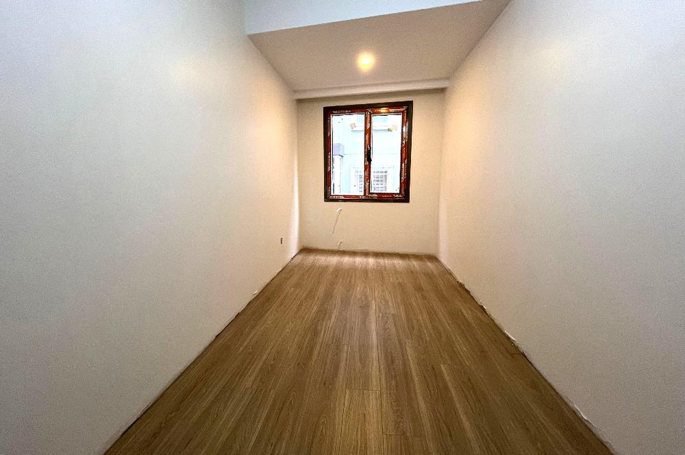 KÜÇÜKYALI'NIN MERKEZİNDE O BİNADA ARA KAT LÜX 2+1