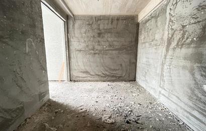 ALTINTEPE'DE K.OTOPARKLI-ARAKAT BALKONLU LÜX 2+1