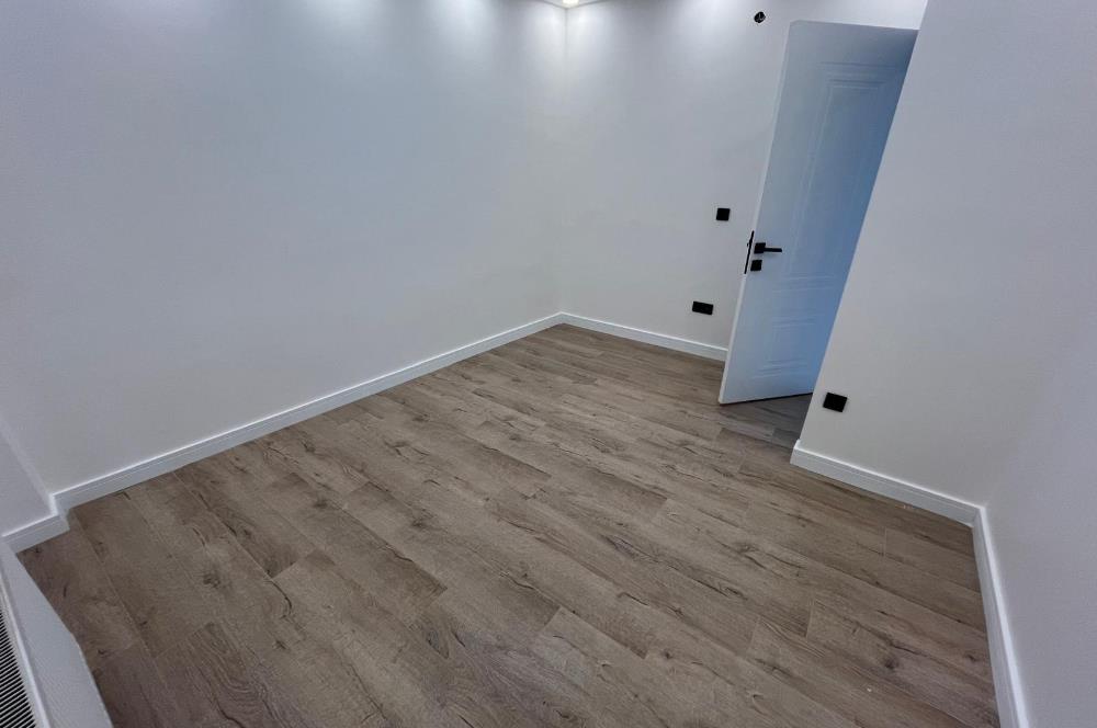 İDEALTEPE'DE YENİ BİNADA İÇİ FULL YENİLENMİŞ LÜX KONSEPT 2+1