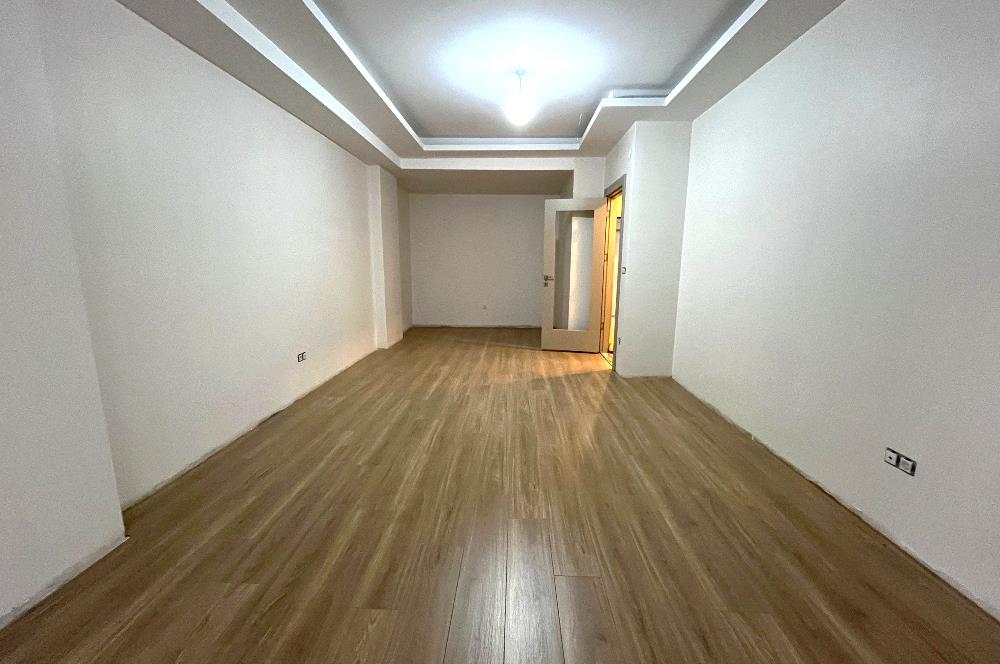 KÜÇÜKYALI'NIN MERKEZİNDE O BİNADA ARA KAT LÜX 2+1