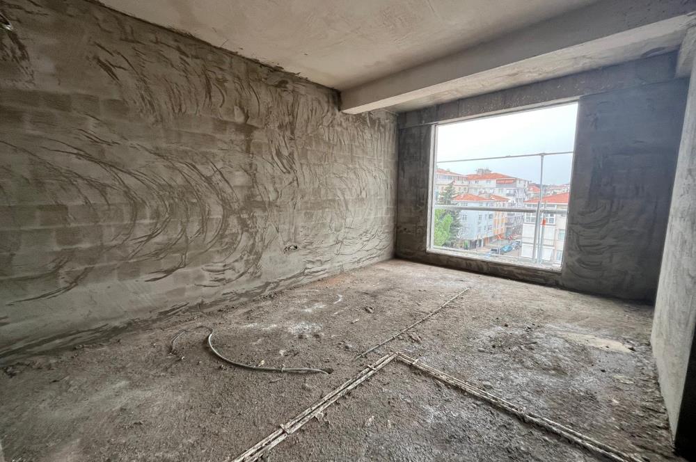 ALTINTEPE'DE MARMARAYA YÜRÜME MESAFESİNDE 4.KATTA 1+1