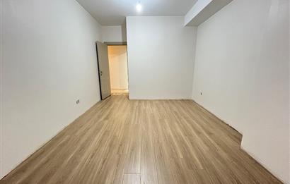 KÜÇÜKYALI'NIN MERKEZİNDE O BİNADA ARA KAT LÜX 2+1