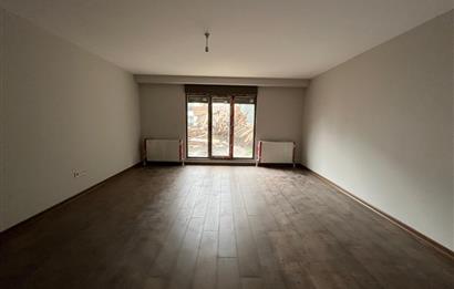 MİNİBÜSE , METROYA YÜRÜME MESAFELİ GENİŞ AYRI MUTFAKLI 2+1