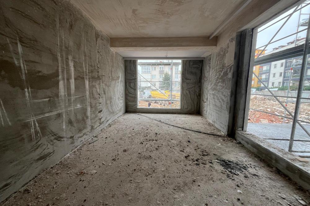 ALTINTEPE'DE K.OTOPARKLI-ARAKAT BALKONLU LÜX 2+1