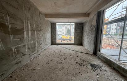 ALTINTEPE'DE K.OTOPARKLI-ARAKAT BALKONLU LÜX 2+1