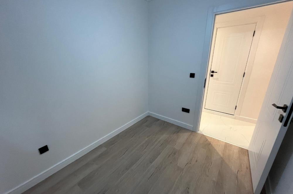 İDEALTEPE'DE YENİ BİNADA İÇİ FULL YENİLENMİŞ LÜX KONSEPT 2+1