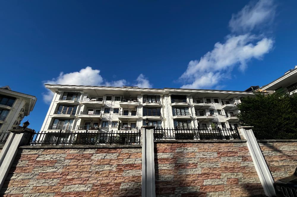 C21'DEN METROYA YÜRÜME MESAFESİNDE 210 M2 TAKASA UYGUN 4+1