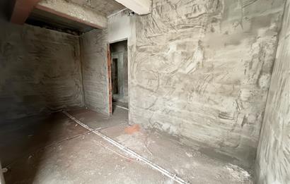 ALTINTEPE'DE MARMARAYA YÜRÜME MESAFESİNDE 4.KATTA 1+1