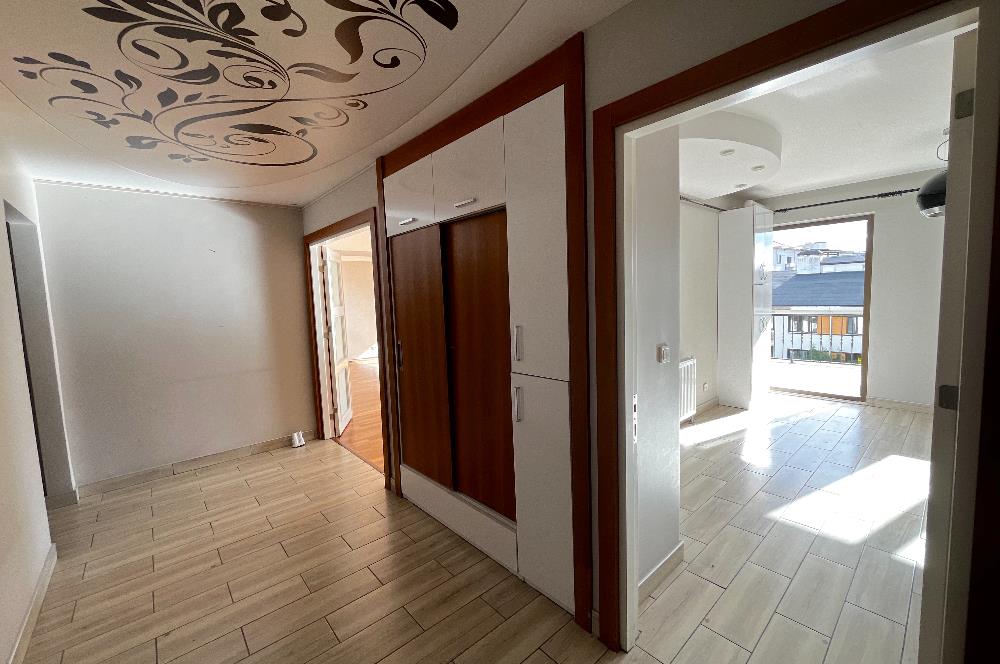 C21'DEN METROYA YÜRÜME MESAFESİNDE 210 M2 TAKASA UYGUN 4+1