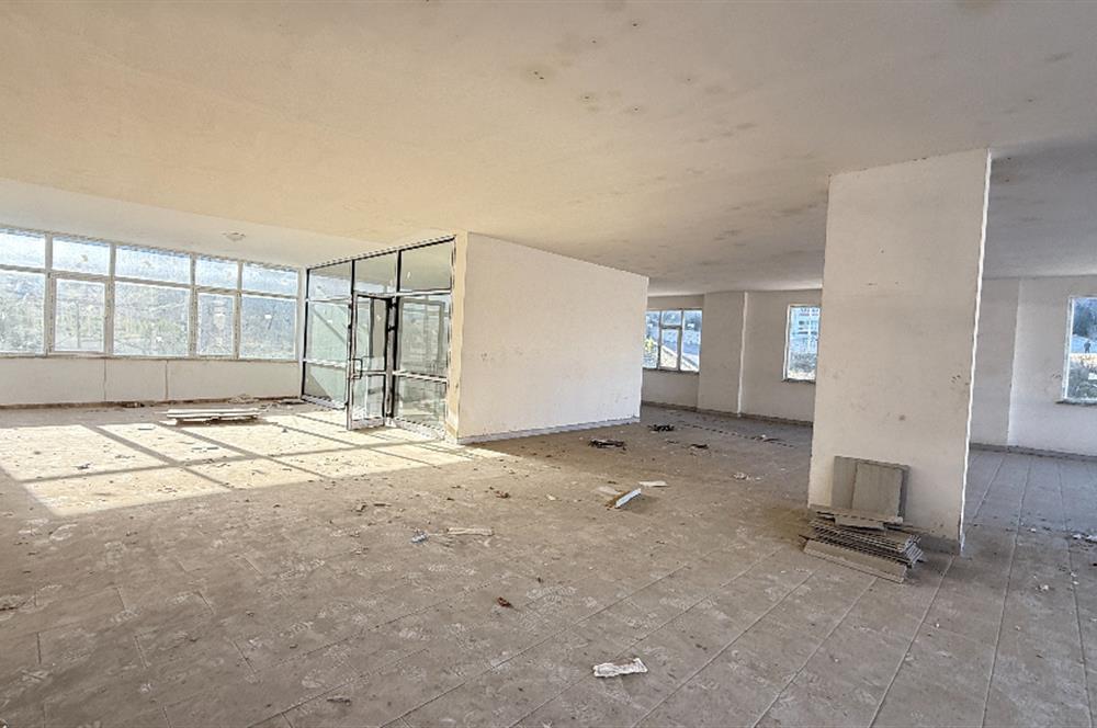 TRABZON YOMRA'DA 700M2 AÇIK TERASLI İŞYERİ
