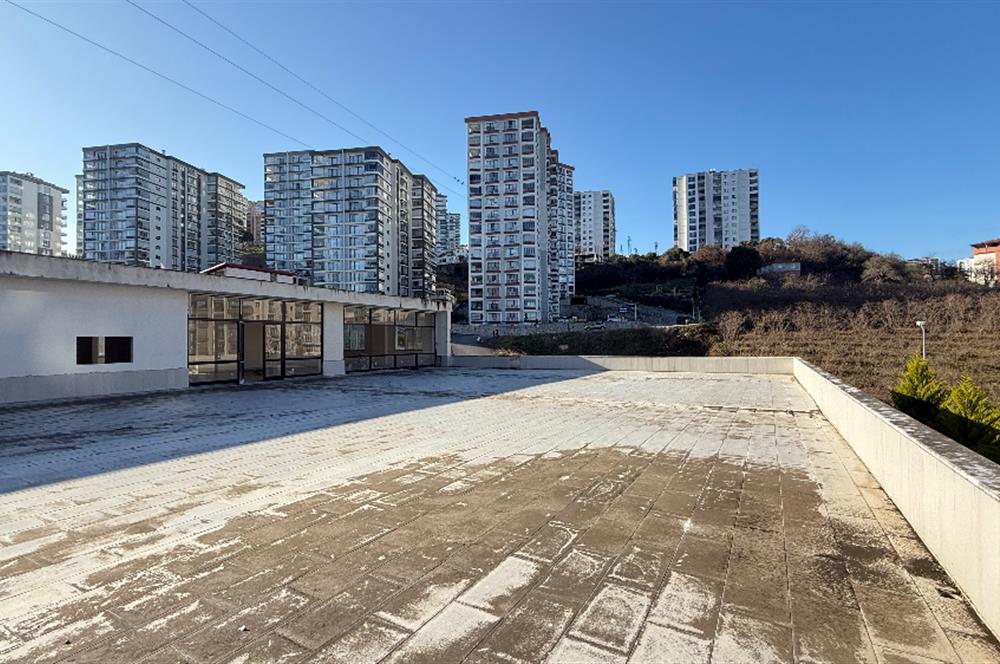 TRABZON YOMRA'DA 700M2 AÇIK TERASLI İŞYERİ
