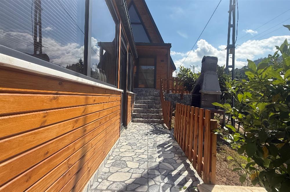 TRABZON YOMRA İKİSU'DA DOĞA İÇİNDE SATILIK BUNGALOV